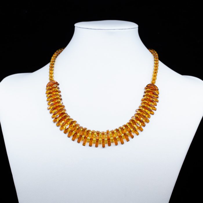 2-min Amber Necklace - Mandarin Kolje Necklace MAN011 - Image 3