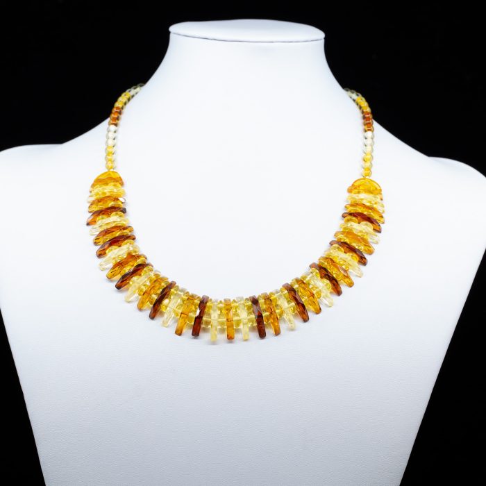 2-min Amber Necklace - Mandarin Kolje Necklace MAN009 - Image 3