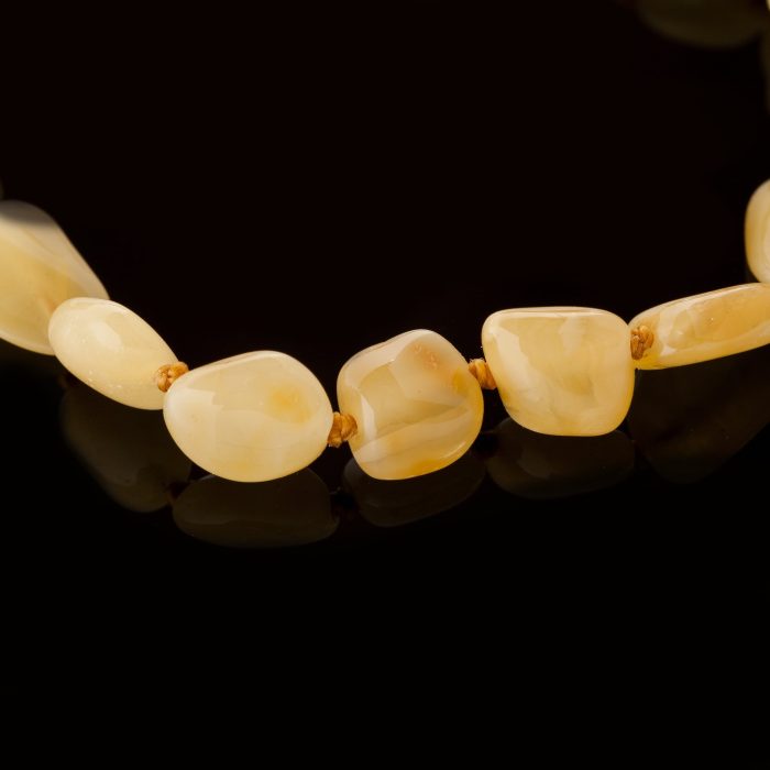 DS_0071-min Amber Baby Teething Necklace - Flat Shape Beads BN024 - Image 2
