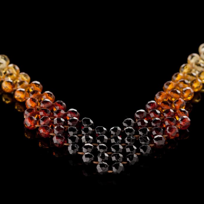 DS_1011-min Amber Necklace - Braided V-Shape Faceted Beads MUN009-1 - Image 2