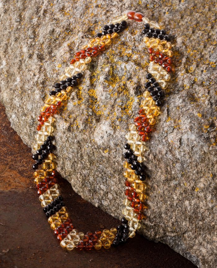 2W4C3958 Amber Necklace - Braided V-Shape Faceted Beads MUN003 - Image 3